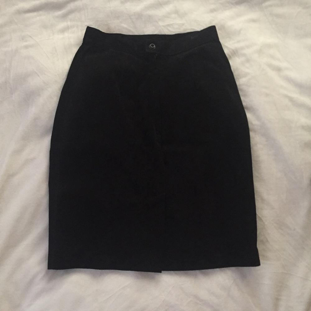 The Limited leather shell w nylon lining skirt